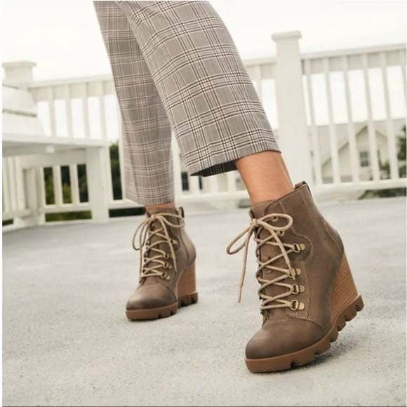 Sorel Shoes - NWT Sorel Joan Uptown Leather Wedge Boot 10 Ankle Bootie Lace NEW Waterproof